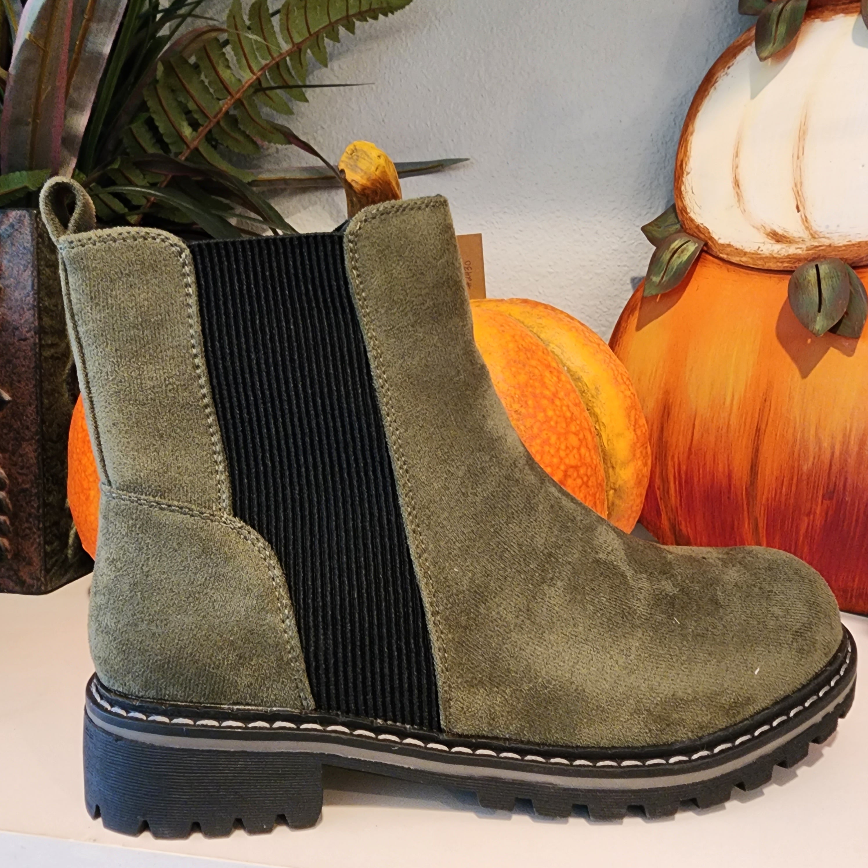 Howl Boot -Green Suede