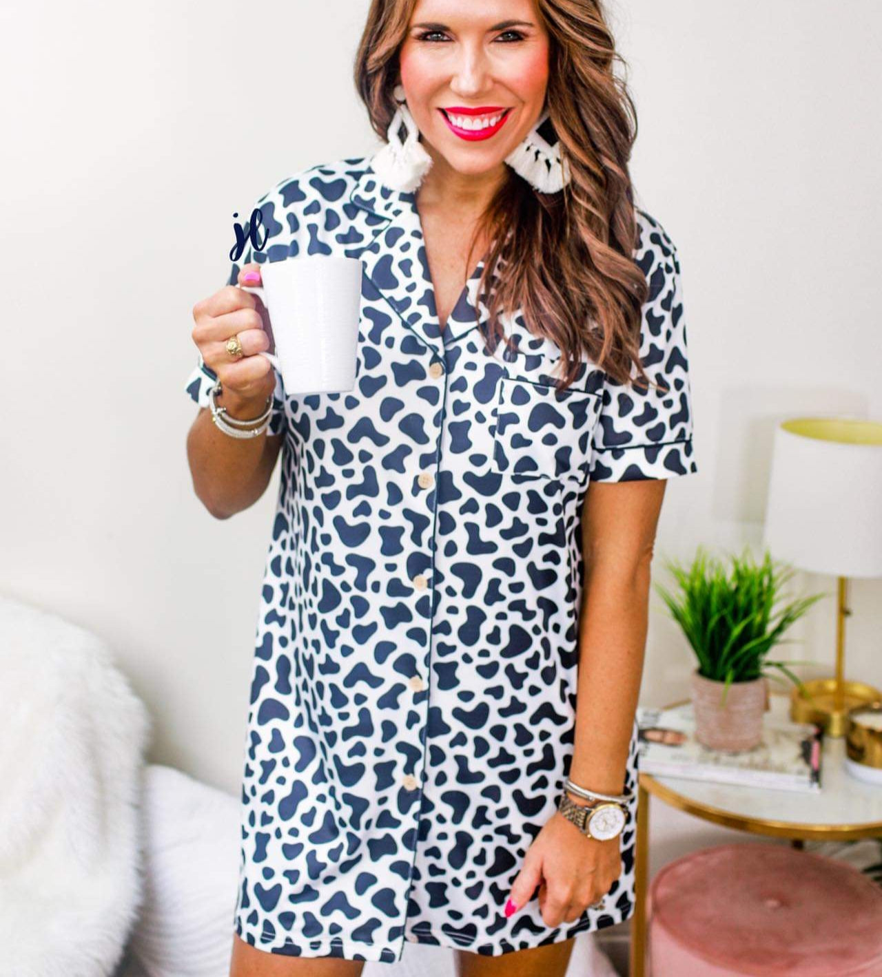 Queen of Comfort Sleep Shirt Black/White